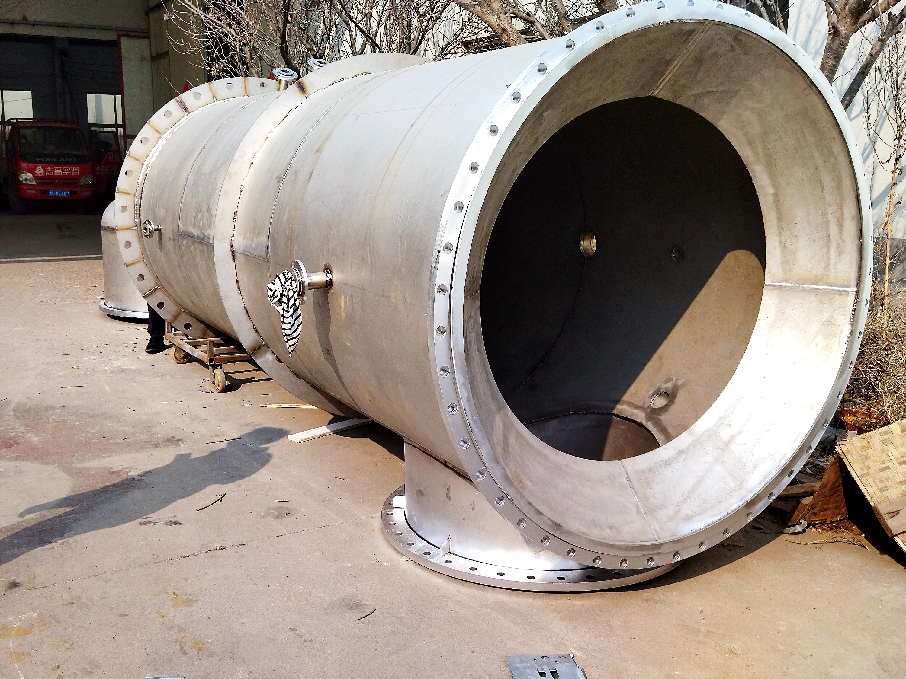 Case study of titanium material supply from a centrifuge equipment manufacturer in Wuxi: