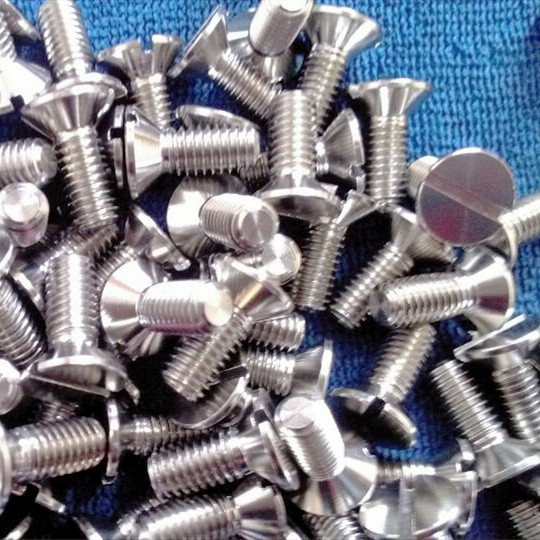 screw
